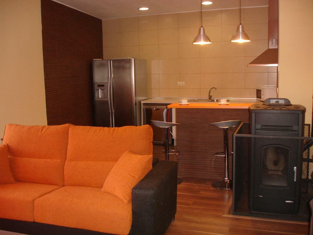Apartamentos La Muralla Horta de Sant Joan Esterno foto