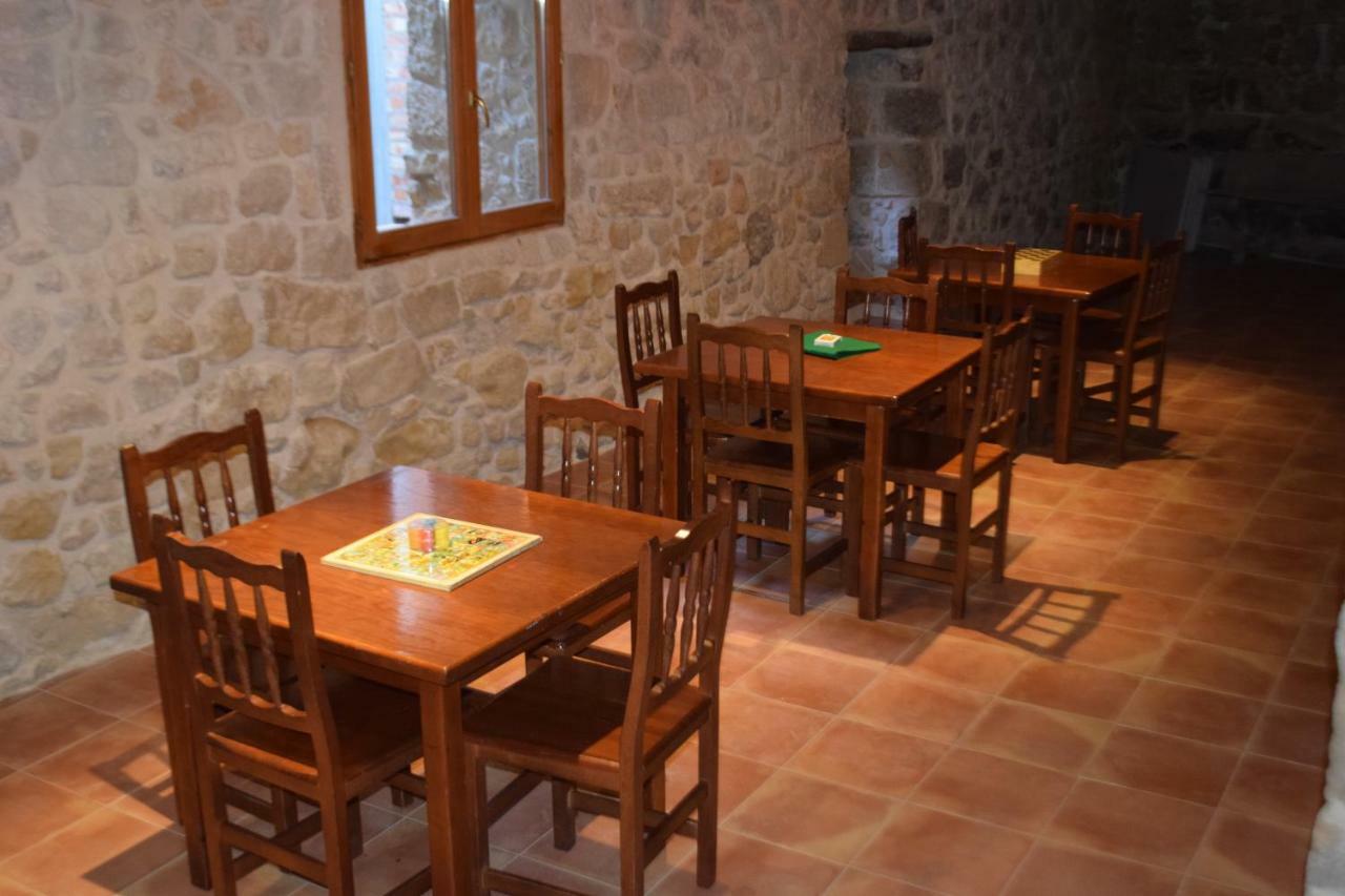 Apartamentos La Muralla Horta de Sant Joan Esterno foto
